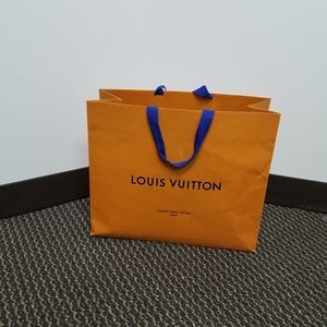 Louis vuitton shopping bag in used condition